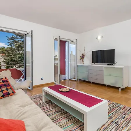 Apartment Gorgeous In Barbat With Wifi Barbat na Rabu